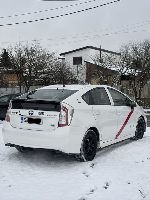 Toyota Prius 2015 / Baterie 96%