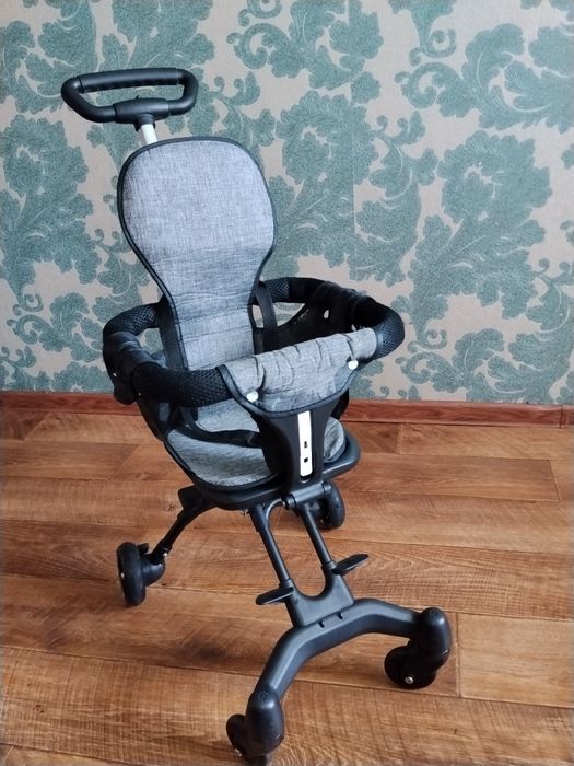 Продам коляску маленькую