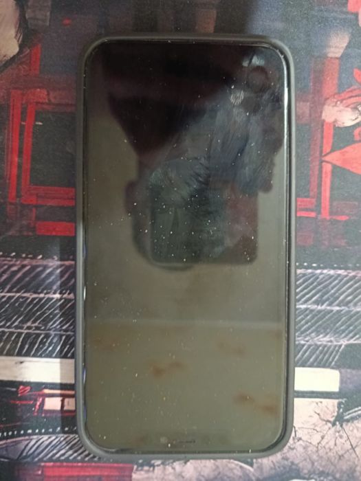 Продам айфон 11 с документами.