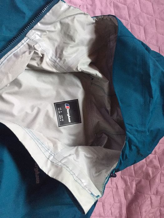 Berghaus ветровка