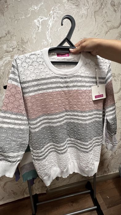 Имеются в продаже кофты