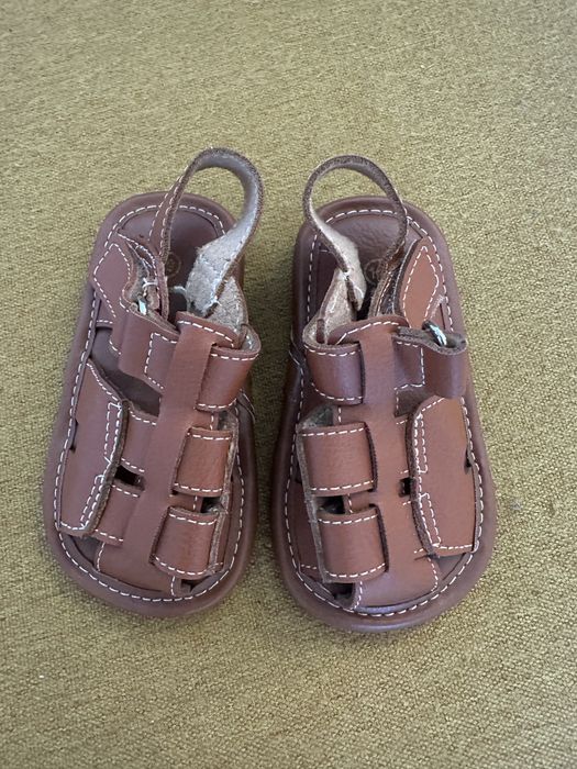 Детски кожени сандали