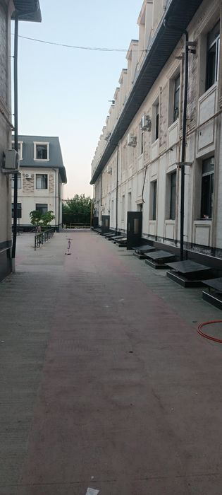 Sergelida Dupleks kvartira sotiladi 3 xona 88 kv quruvchilar metro bek