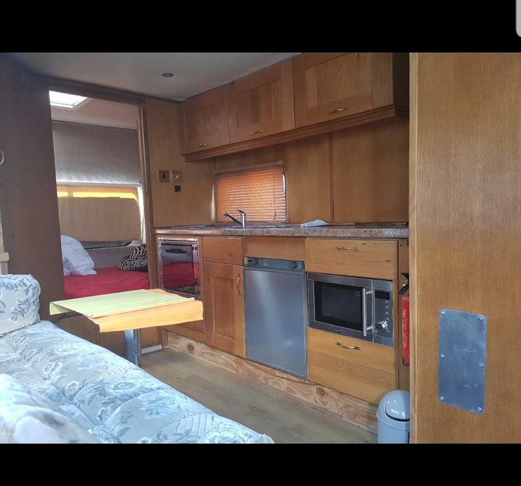 FORD Кемпер  FORD HOWK  V8 1979