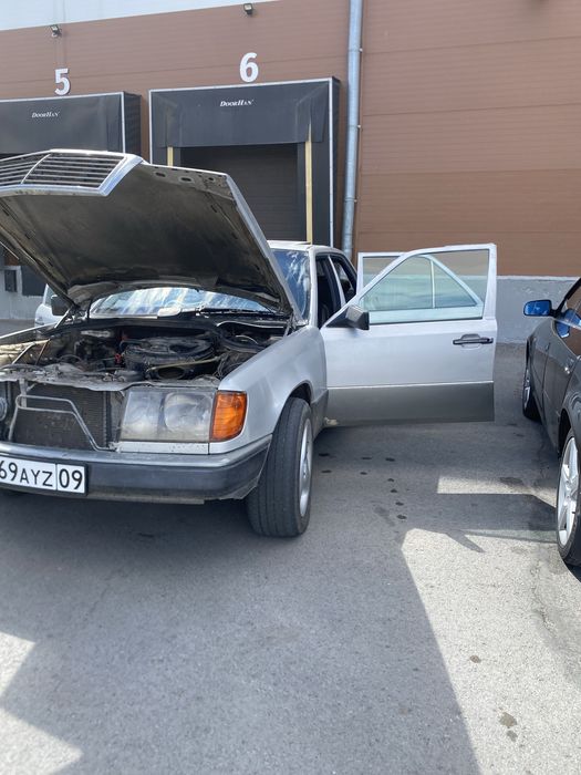 Mersedes-Benz W124