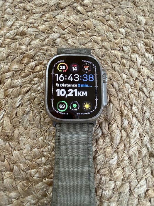 Apple Watch Ultra 2 49mm Titanium