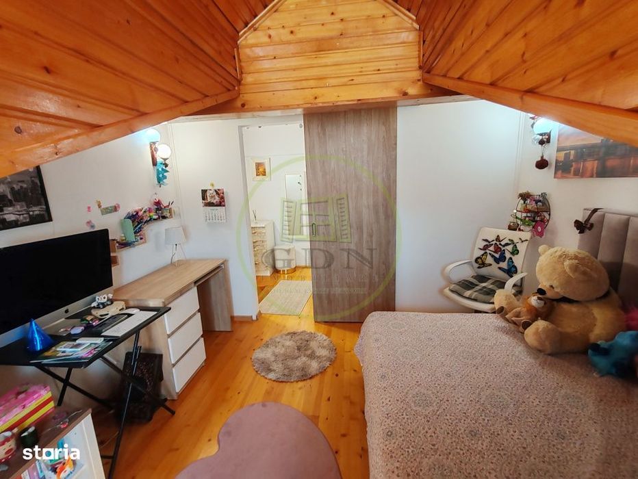 Apartament spatios de vanzare, in imediata apropiere a Parcului Sub Ar