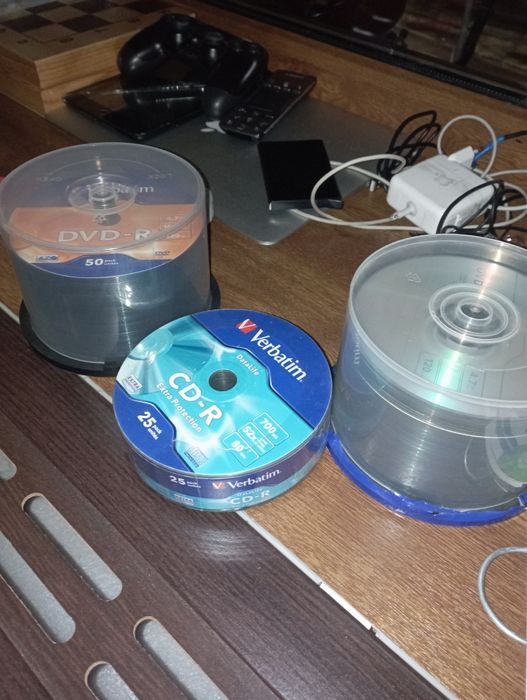 Продам cd дискии DVD