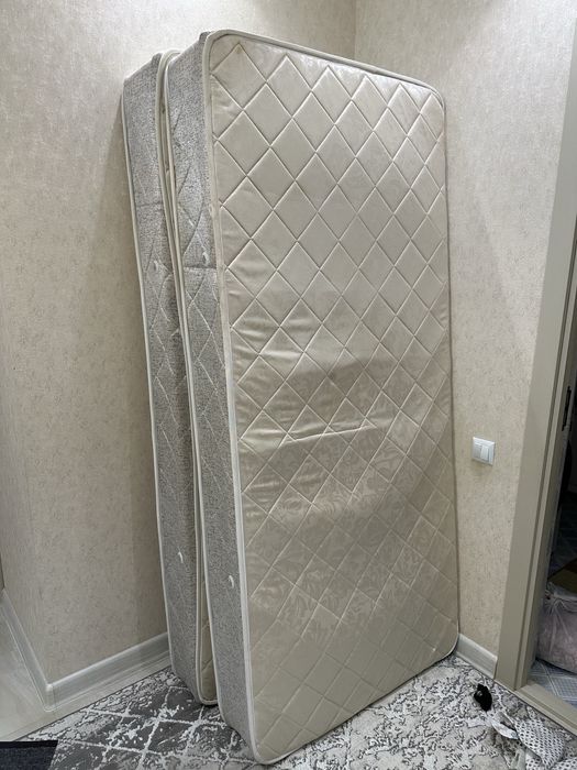 Продам матрас б/у в хорошем состоянии
