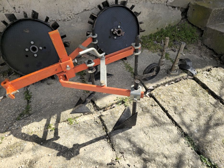 Инвентар за мото фреза плуг,култиватор, метални колела,браздир