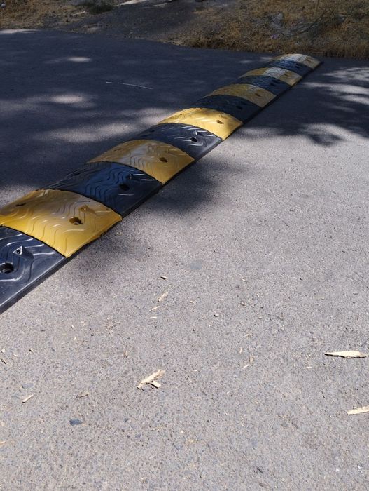 Лежачий полицейский 5см бордюр