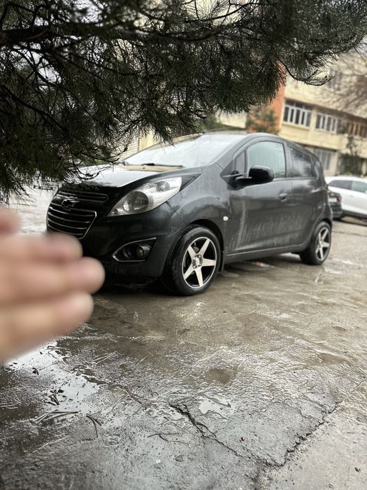 Автомобиль спарк