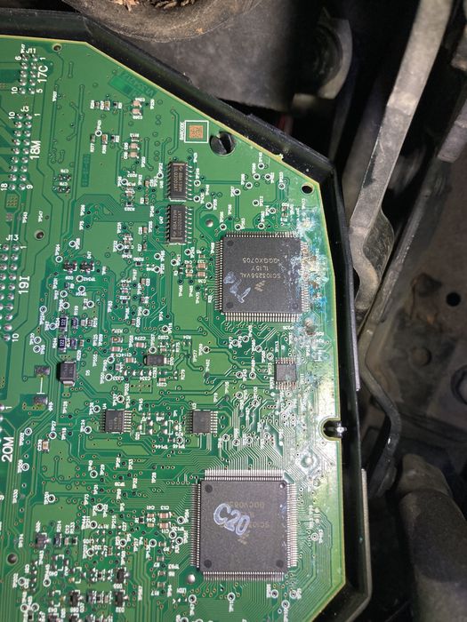 Ремонт на автомобилна електроника