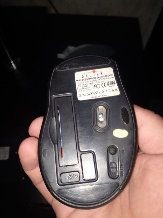 Продам клавиатуру с мышкой.