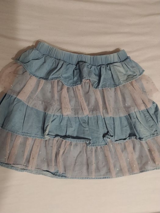 Розова еластична тениска и пола 134