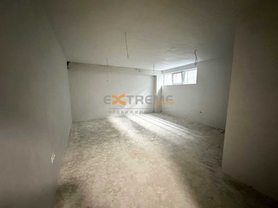 Едностайно помещение подходящо за офис или живеене