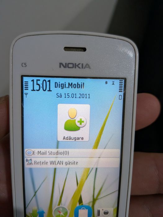 Două telefoane Nokia
