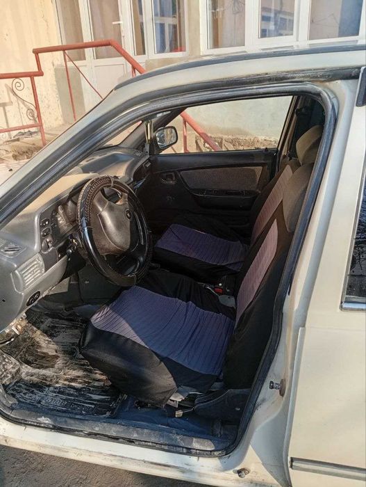 Нексия 1 сотилади. Ёқилғи Метан, бензин,  Колгани телда