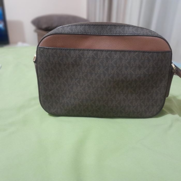 Сумка-кроссбоди Michael Kors