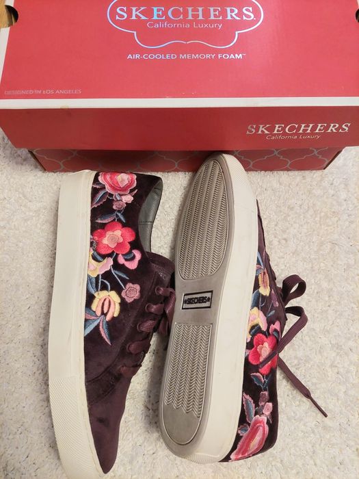 Pantofi dama sport Skechers catifea cu imprimeu brodat marimea 38