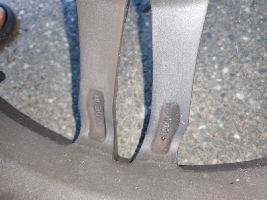 Jante BMW 225/40r19 made in Italy DEA 198 8Jx19EH2  5x120