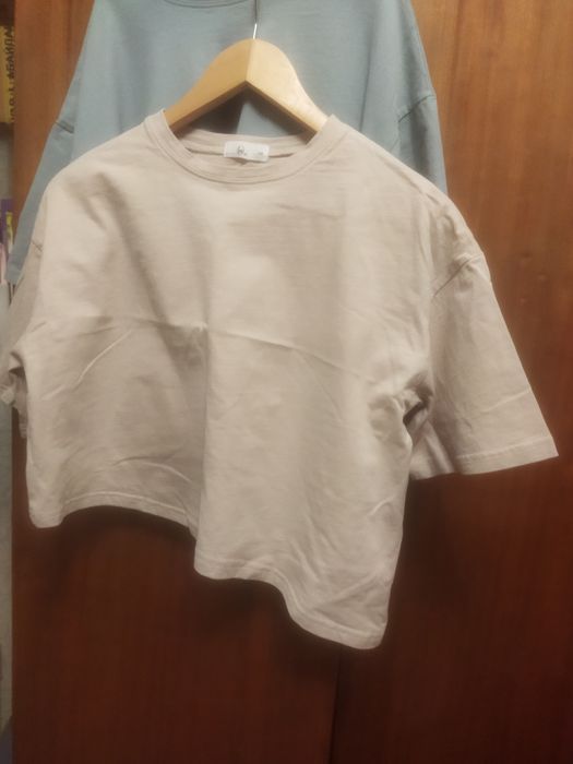 Продам  футболки