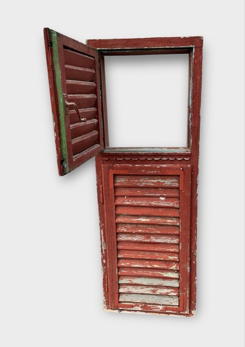 Oblon fereastra cu jaluzele reglabile