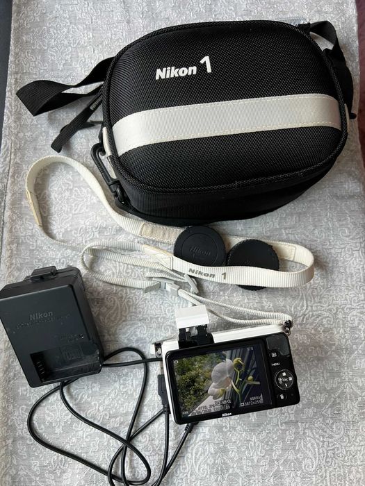 Aparat foto video Nikon 1 S1