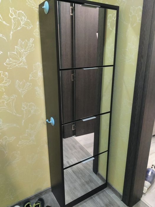 Продавам шкаф за обувки