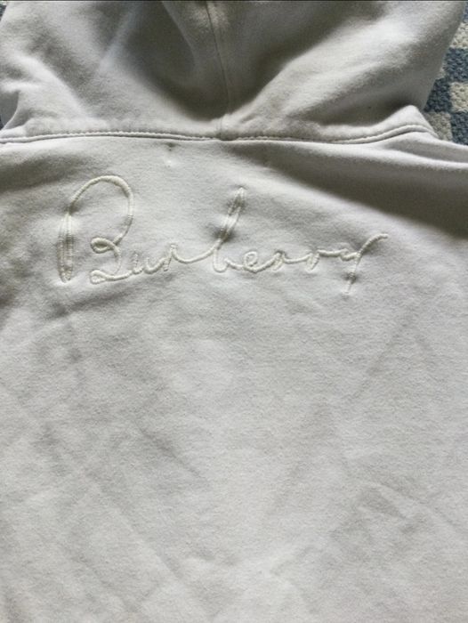 Bluza burberry alba marime s