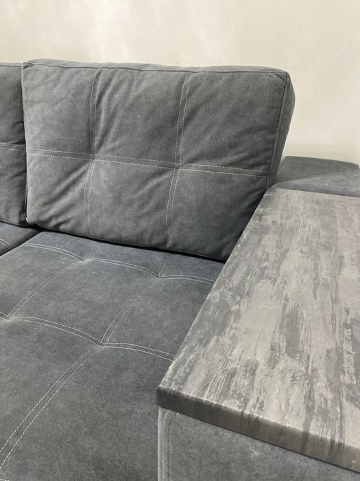 Продам диван.