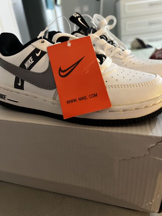 Nike force 1 белый новый для школьников!