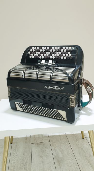 Баян Weltmeister