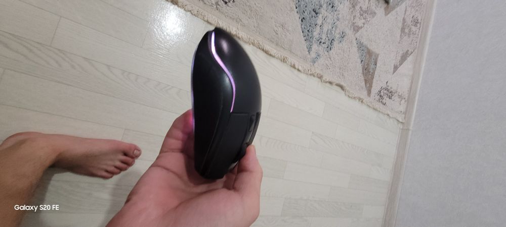 Продаю dareu a955