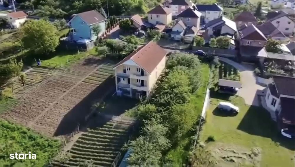 Teren 649 mp zona centrală la 1 minut de Primărie preț: 58.000 Euro