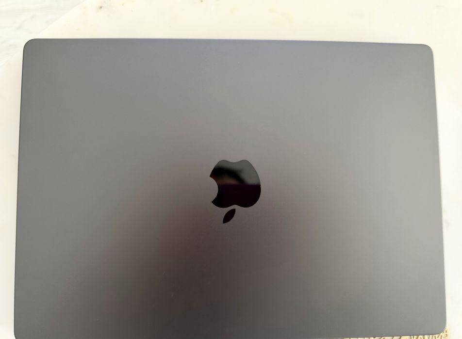 Apple MacBook Pro 14 M5 16GB RAM 1TB SSD | nou | Baterie 100% | Garanție Apple