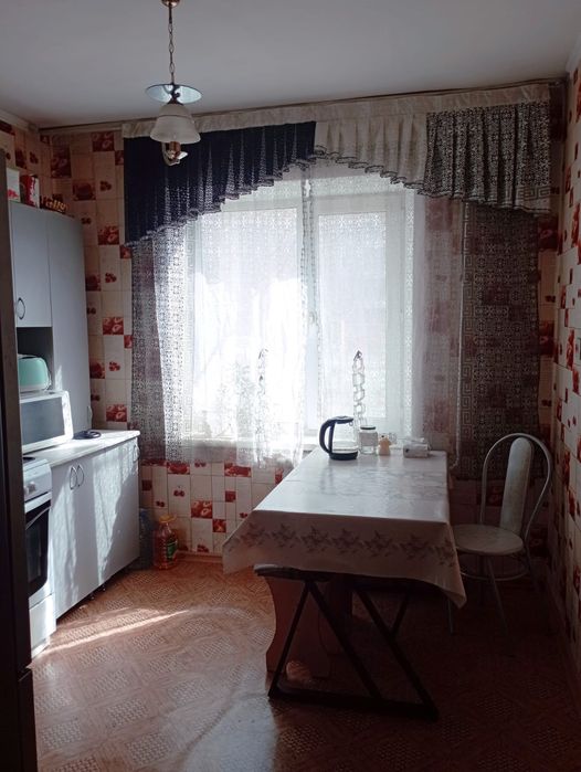 Продам 3 комн КВ на 1000 мелочей