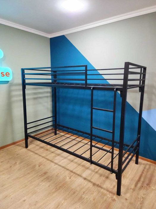 кровать двух этажная