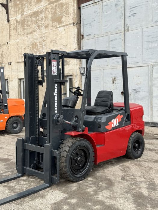 Погрузчик вилочный кара автокара