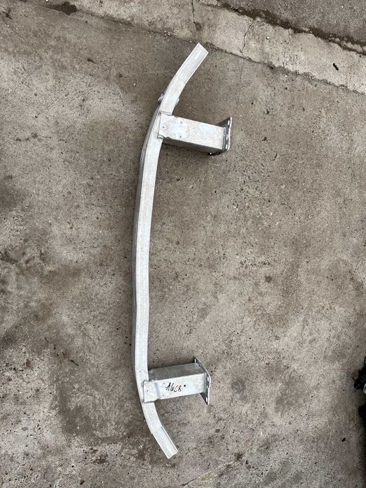 Греда Audi A6 c8