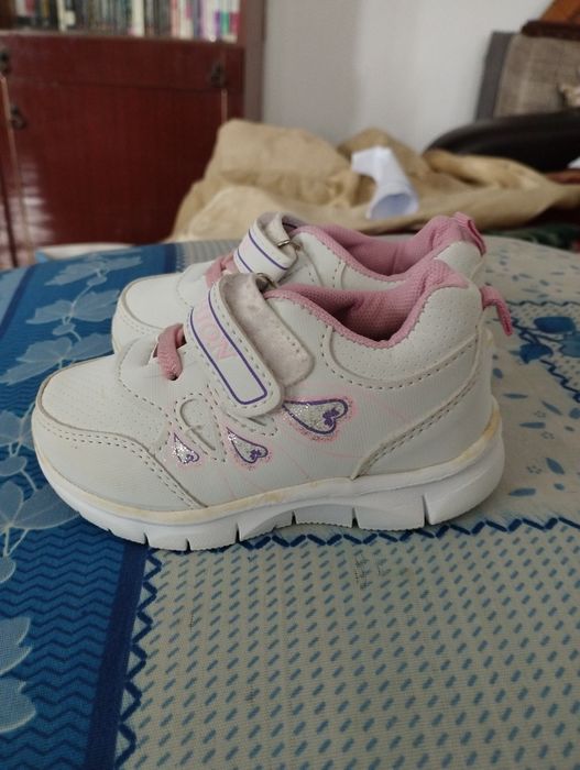 Продам красовки детские