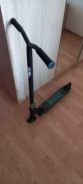 Продам  самокат.