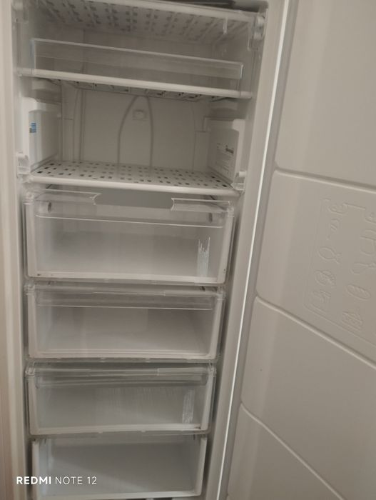 Морозильник  марка indesit