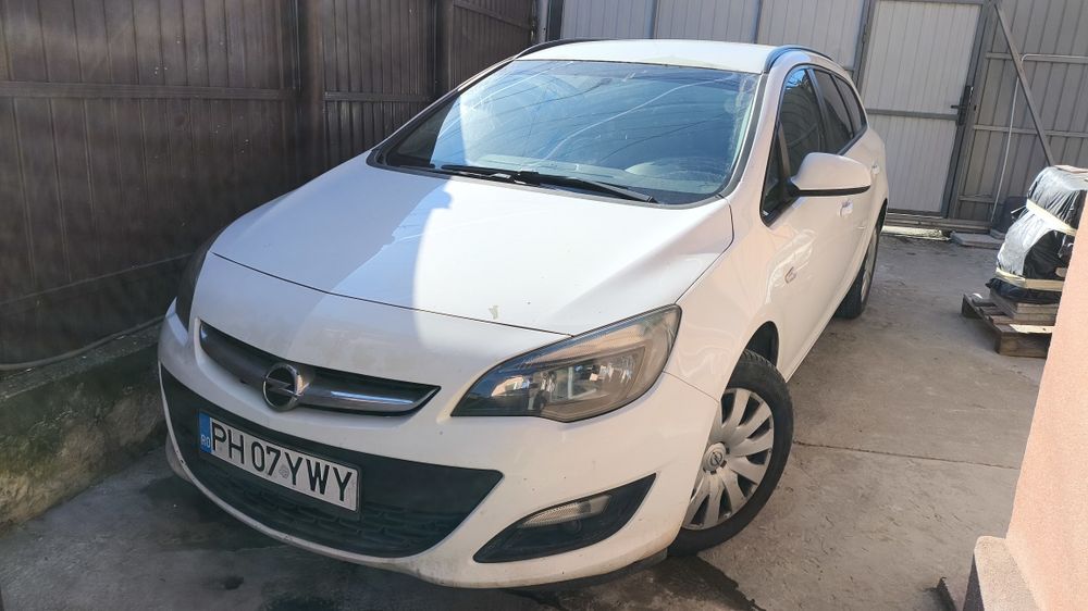 Astra Sports Tourer 2.0/165CP