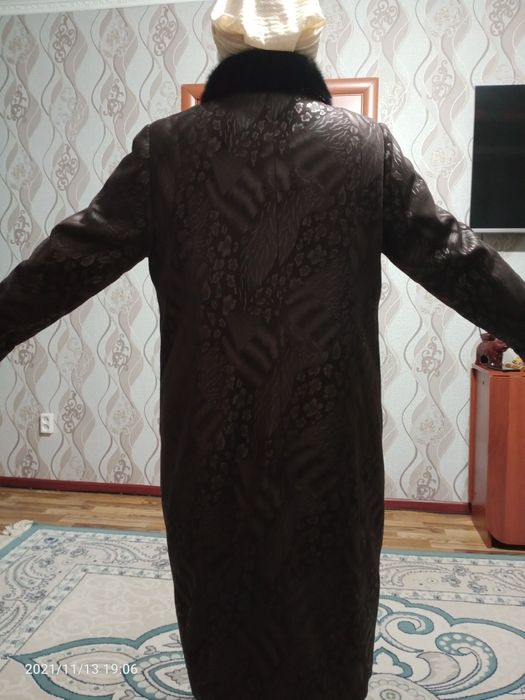 Продам пальто демисезонка.