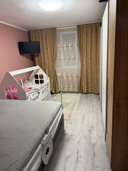 Apartament 2 camere decomandat, et1 Rogerius