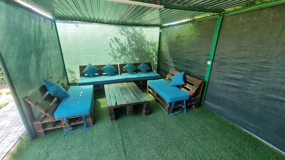 Продаётся зона отдыха дачного типа