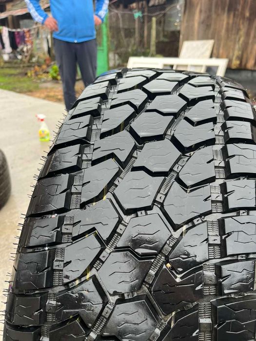Гуми 285/50/22 all terrain