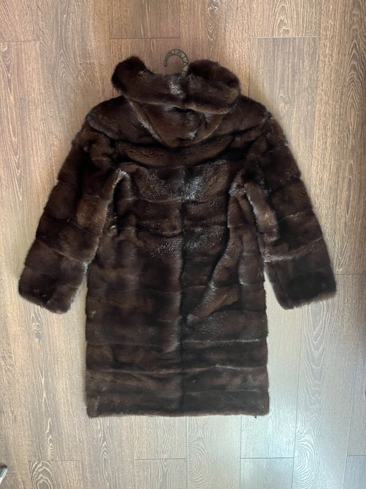 Продам норковую шубу