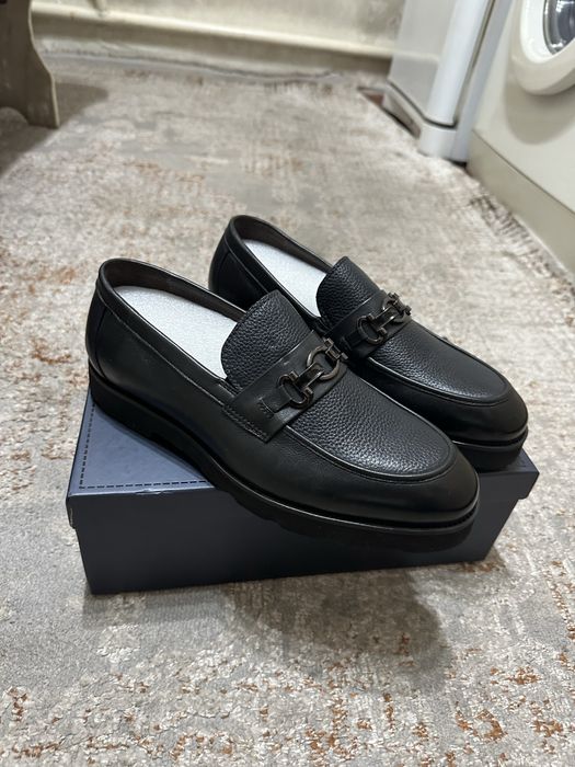 Продам туфли новые 43 размер